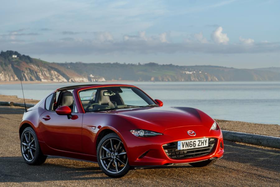  Mazda MX-5 RF 2017 года  (UK) (фото 18 из 40)